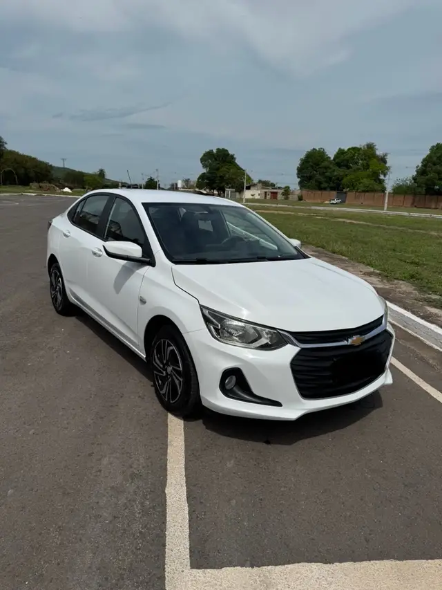 Carro Chevrolet Onix Plus 2025 LT 1.0