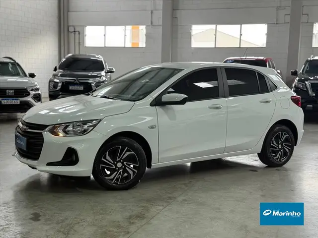 Carro Chevrolet Onix 2025 LT 1.0