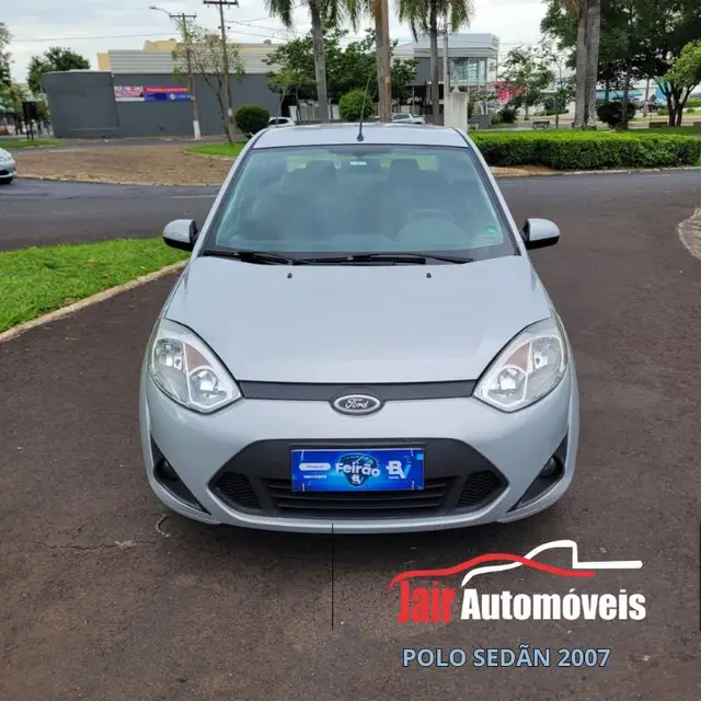 Carro Ford Fiesta Sedan 2014 SE Plus 1.6 RoCam (Flex)