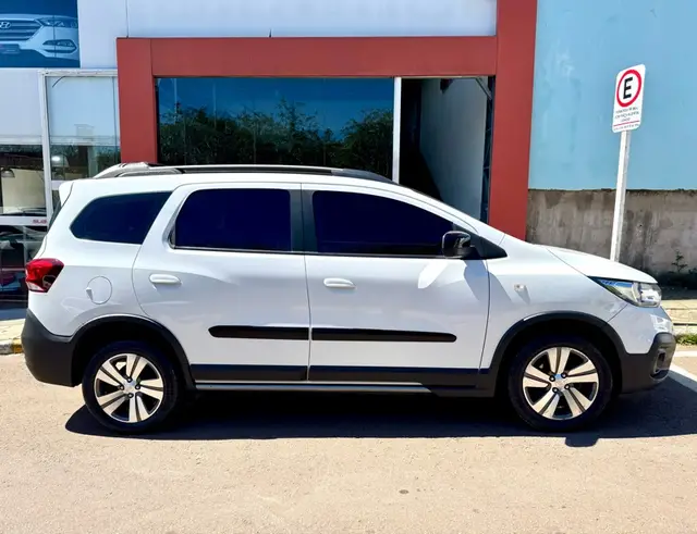 Carro Chevrolet Spin 2019 Activ 1.8 (Flex) (Aut)