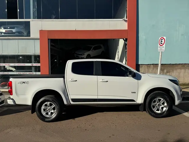 Carro Chevrolet S10 Cabine Dupla 2020 S10 2.8 CTDI LT 4WD (Cabine Dupla)