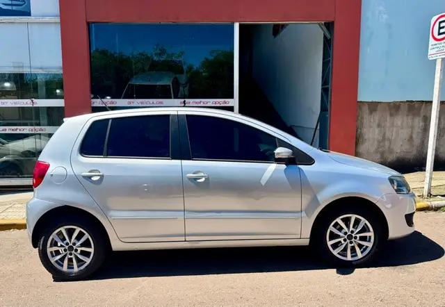 Carro Volkswagen Fox 2014 1.6 VHT (Flex)