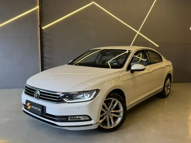 Carro Volkswagen Passat 2017 Highline 2.0 TSI DSG