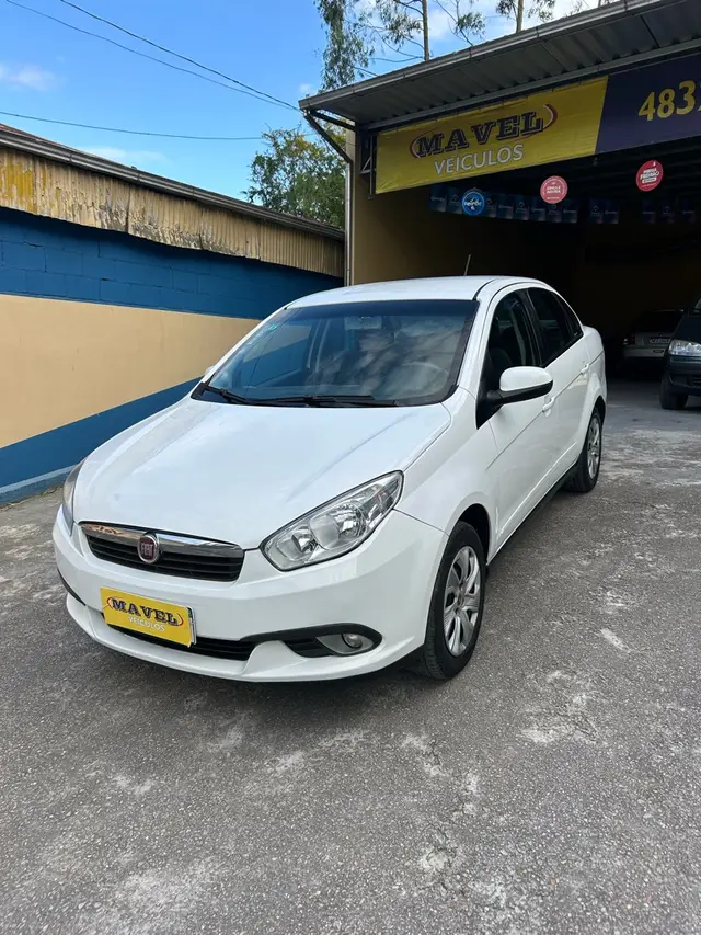 Carro Fiat Grand Siena 2015 Evo Attractive 1.4 8V (Flex)