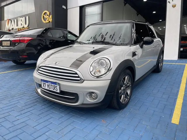 Carro MINI Cooper 2012 Chilli 1.6 16V (aut)