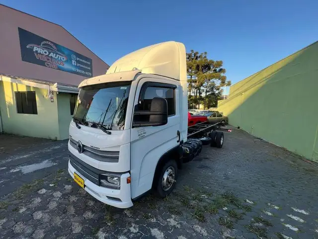 Caminhão Volkswagen 9.170 2023 Delivery 2p (diesel)(E5)