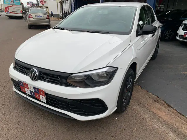 Carro Volkswagen Polo 2025 Track 1.0 Flex 12V 5p
