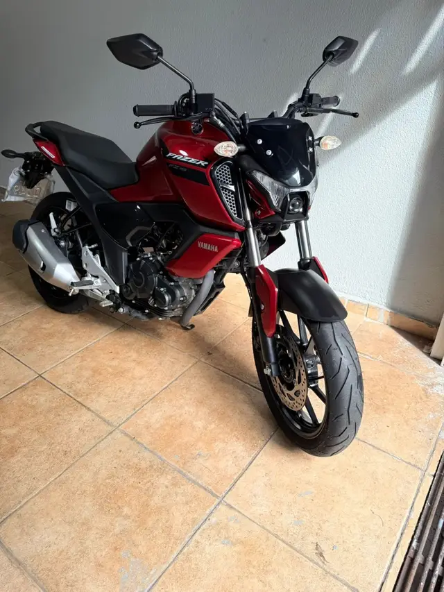 Moto Yamaha Fazer FZ15 2024 ABS