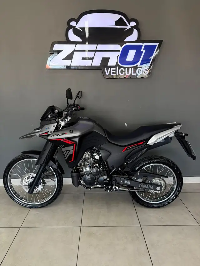 Moto Yamaha XTZ 250 Lander 2025 Connected