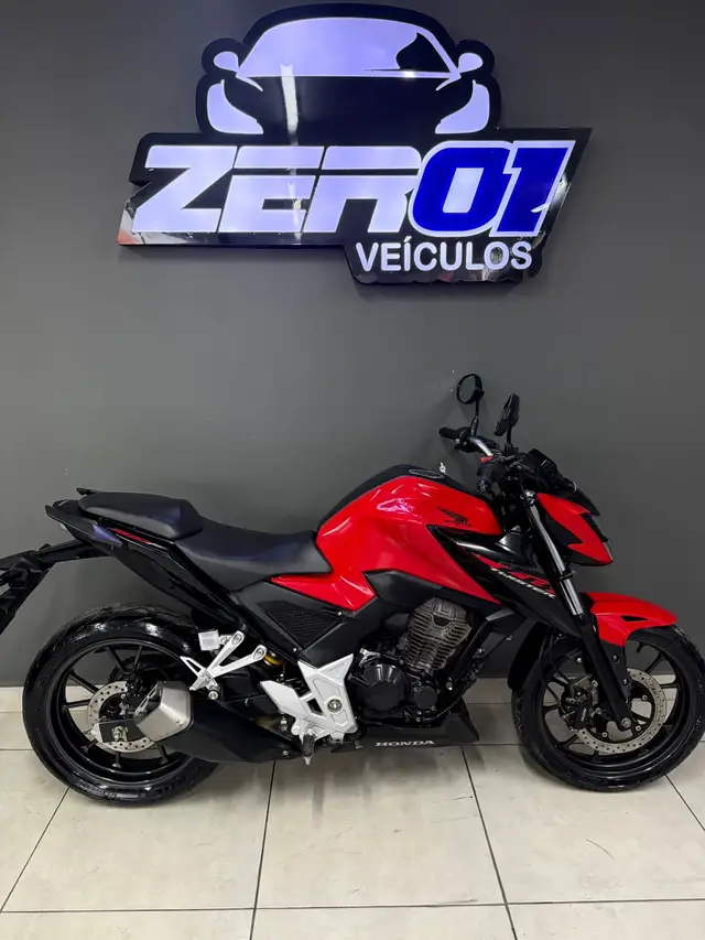 Moto Honda CB 300F Twister 2023 (ABS)