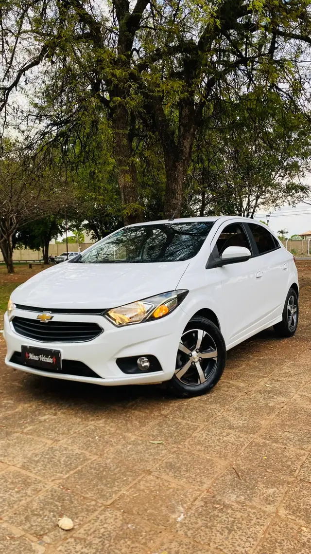 Carro Chevrolet Onix 2017 1.4 LTZ SPE/4