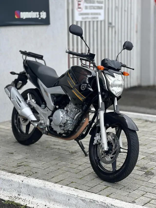 Moto Yamaha YS 250 Fazer 2011 250cc