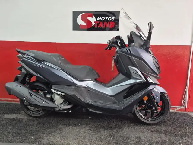 Moto Dafra Cruisym 2025 300