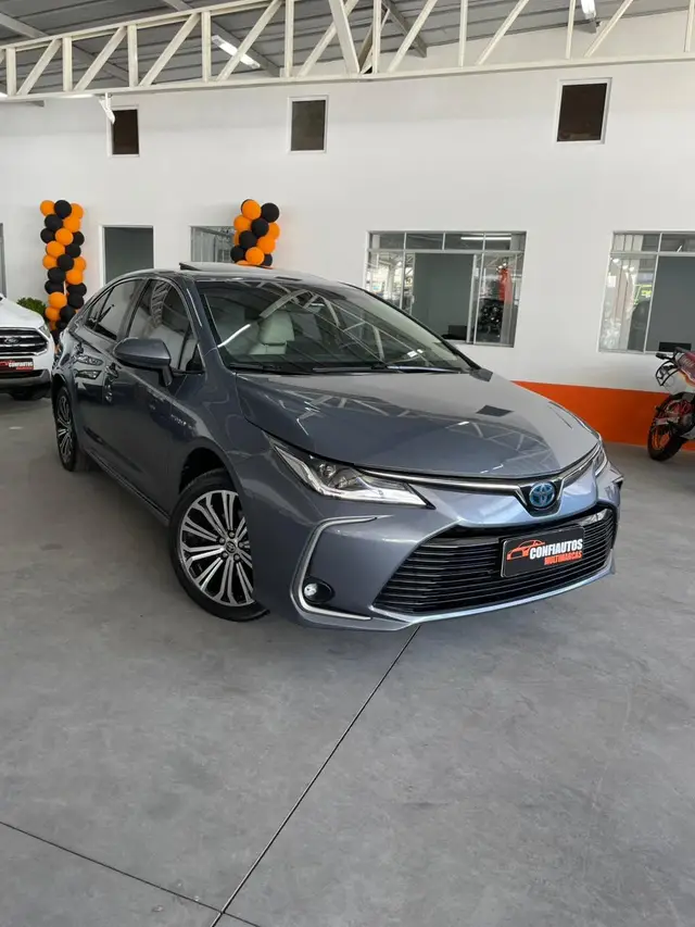 Carro Toyota Corolla 2021 Altis Premium Hybrid 1.8