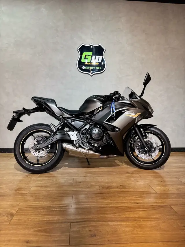 Moto Kawasaki Ninja 2024 650R (ABS)