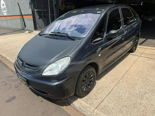 Carro Citroën Xsara Picasso 2004 GX 2.0 16V