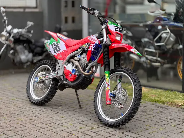 Moto Honda CRF 250F 2023 250F