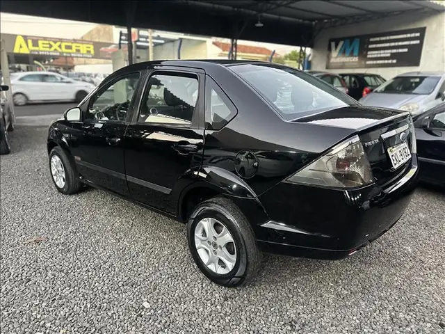 Carro Ford Fiesta Sedan 2011 1.6 (Flex)