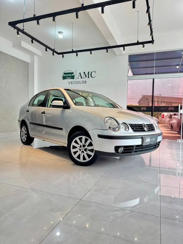 Carro Volkswagen Polo Sedan 2005 1.6 8V