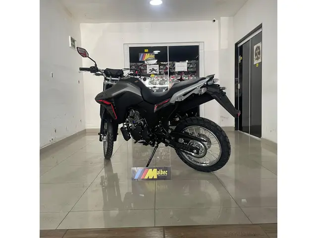 Moto Yamaha XTZ 250 Lander 2025 Connected