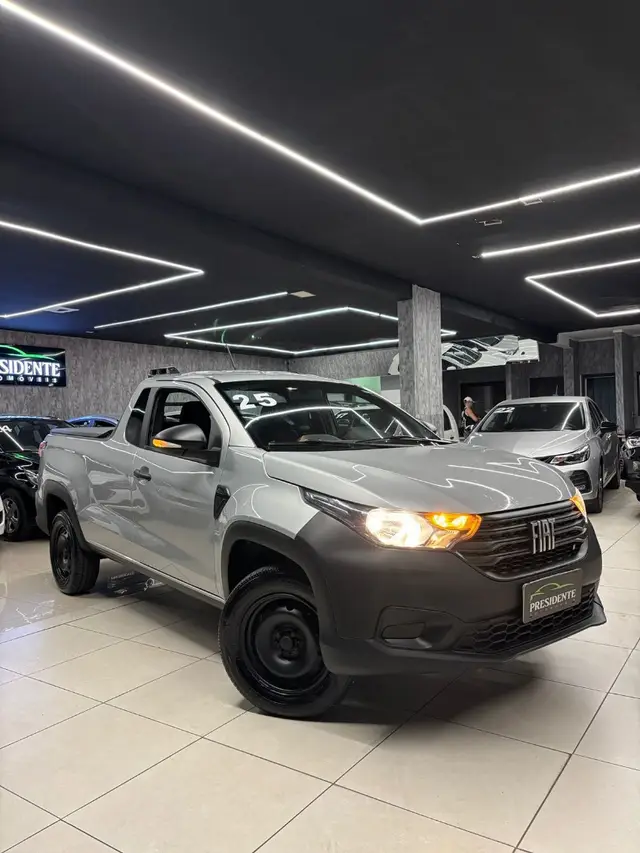Carro Fiat Strada 2025 Endurance 1.3 Flex 8V CS