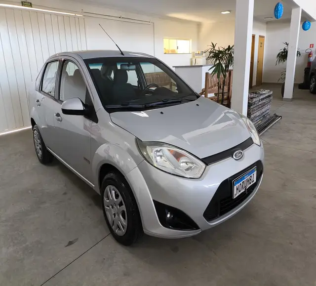 Carro Ford Fiesta Sedan 2013 Sed. 1.6 8V Flex 4p