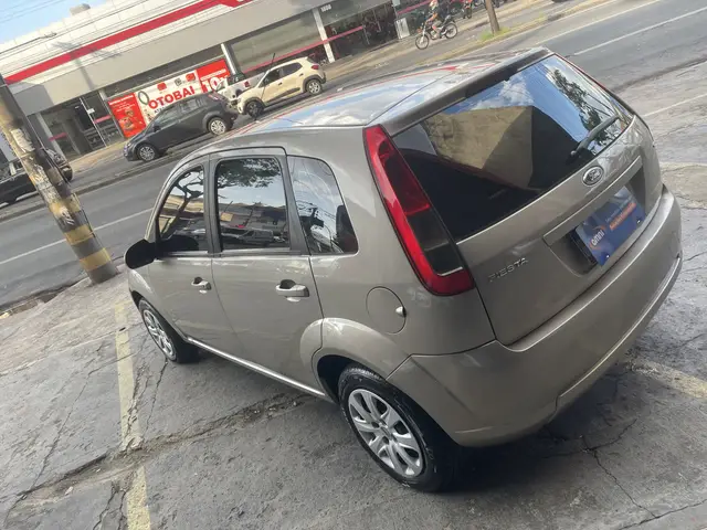 Carro Ford Fiesta Hatch 2013 1.6 (Flex)