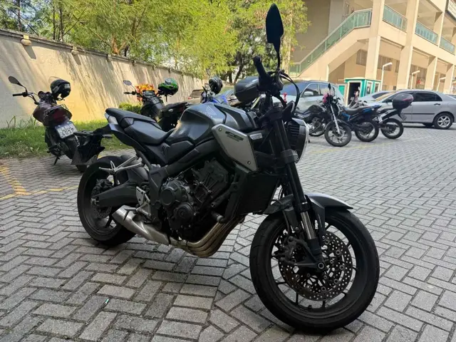 Moto Honda CB 650R 2024 (ABS)