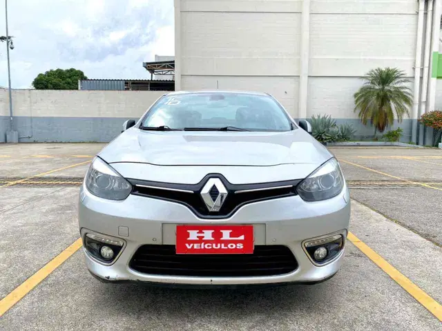 Carro Renault Fluence 2016 2.0 16V Privilege X-Tronic (Flex)