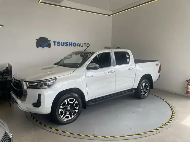 Carro Toyota Hilux Cabine Dupla 2024 SRX 4x4 2.8 Diesel