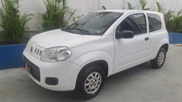 Carro Fiat Uno 2015 Vivace 1.0 8V (Flex) 2p