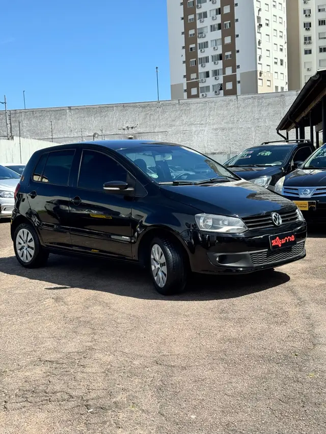 Carro Volkswagen Fox 2011 1.6 8V (Flex)