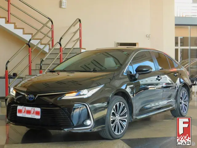 Carro Toyota Corolla 2022 Altis Premium Hybrid 1.8 (Flex) (Aut)