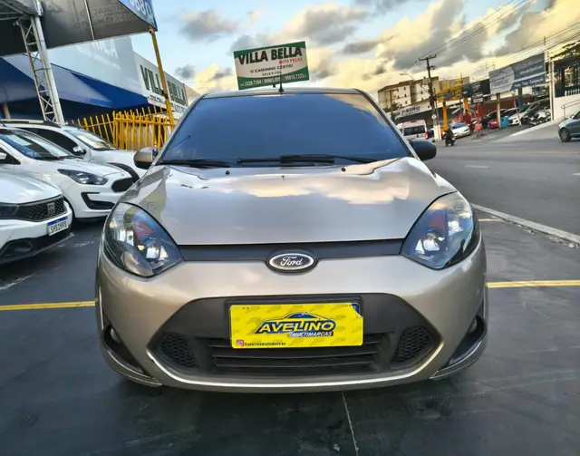 Carro Ford Fiesta Hatch 2014 SE Rocam 1.6 (Flex)