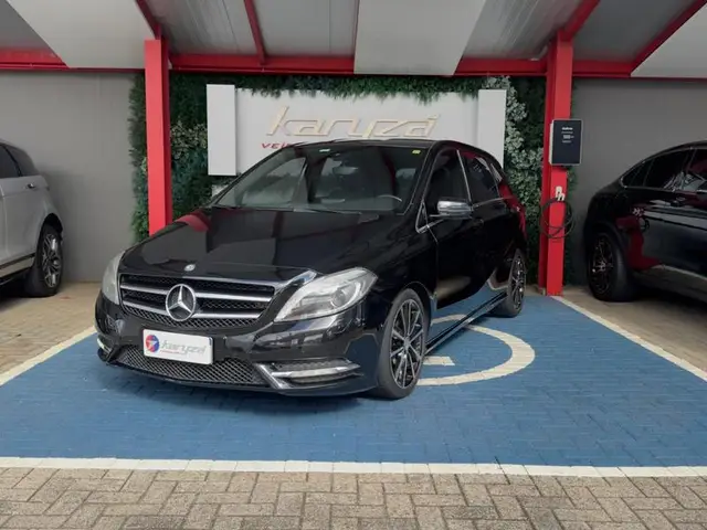 Carro Mercedes-Benz Classe B 2013 200 1.6 Turbo Sport