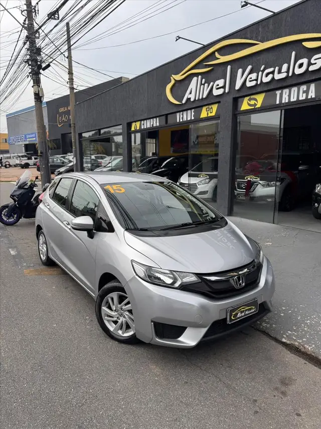Carro Honda Fit 2015 1.5 16v LX (Flex)