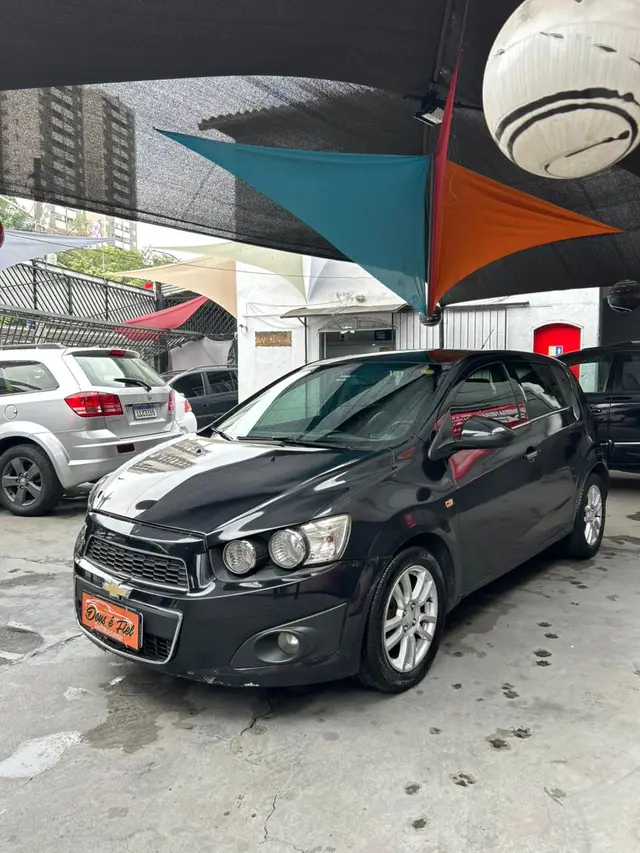 Carro Chevrolet Sonic 2013 Hatch LTZ 1.6 (Aut)