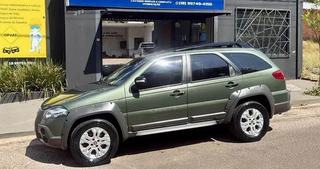 Carro Fiat Palio Weekend 2011 Adventure Locker 1.8 8V (Flex)