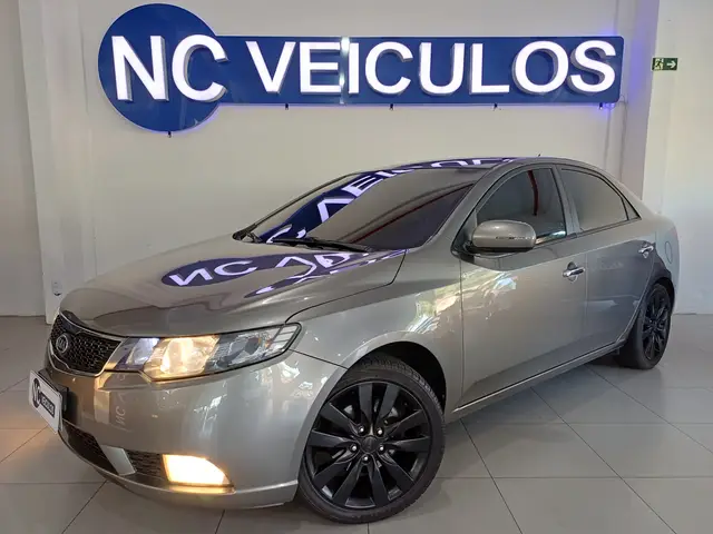 Carro Kia Cerato 2013 SX 1.6 16V (Aut)