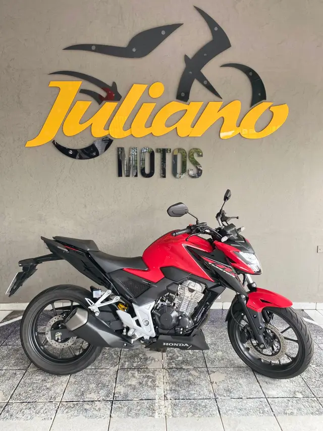 Moto Honda CB 300F Twister 2024 Standard