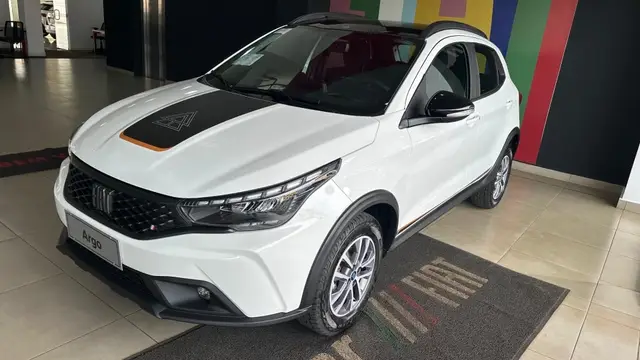 Carro Fiat Argo 2026 Trekking 1.3 CVT