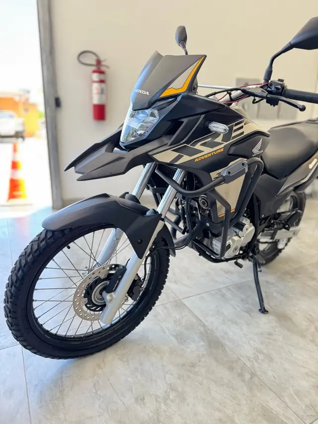 Moto Honda XRE 300 2023 ABS