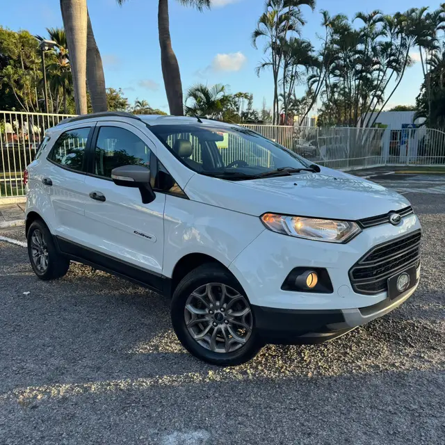 Carro Ford EcoSport 2015 Ecosport Freestyle 1.6 16V (Flex)