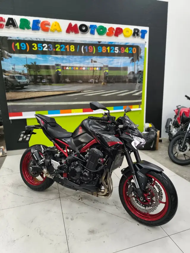 Moto Kawasaki Z 900 2026 R Edition