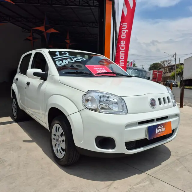 Carro Fiat Uno 2012 Vivace 1.0 8V (Flex) 4p