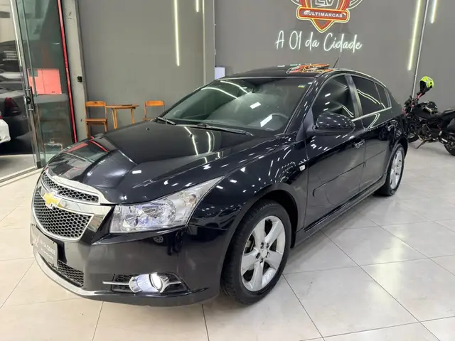 Carro Chevrolet Cruze 2014 HB Sport LTZ 1.8 16V FlexP. 5p Mec