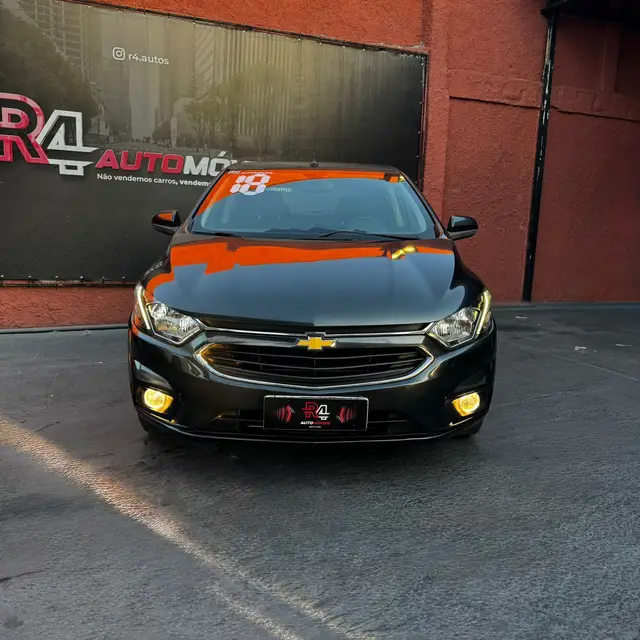 Carro Chevrolet Onix 2018 1.4 LTZ SPE/4