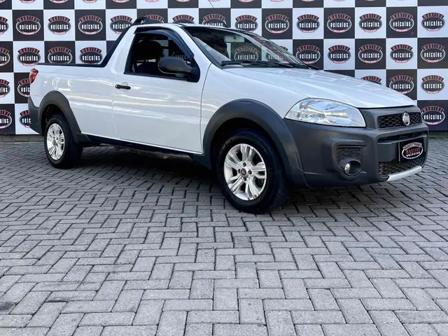 Carro Fiat Strada 2015 Working 1.4 (Flex)