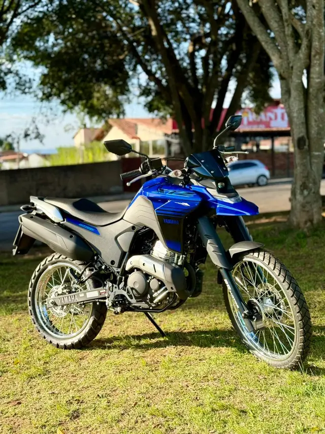 Moto Yamaha XTZ 250 Lander 2025 Connected