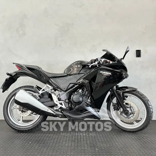 Moto Honda CBR 250R 2012 Standard